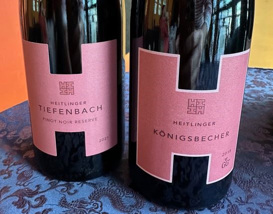Flaschen Heitlinger Tiefenbach Pinot Noir Reserve und Königsbecher GG